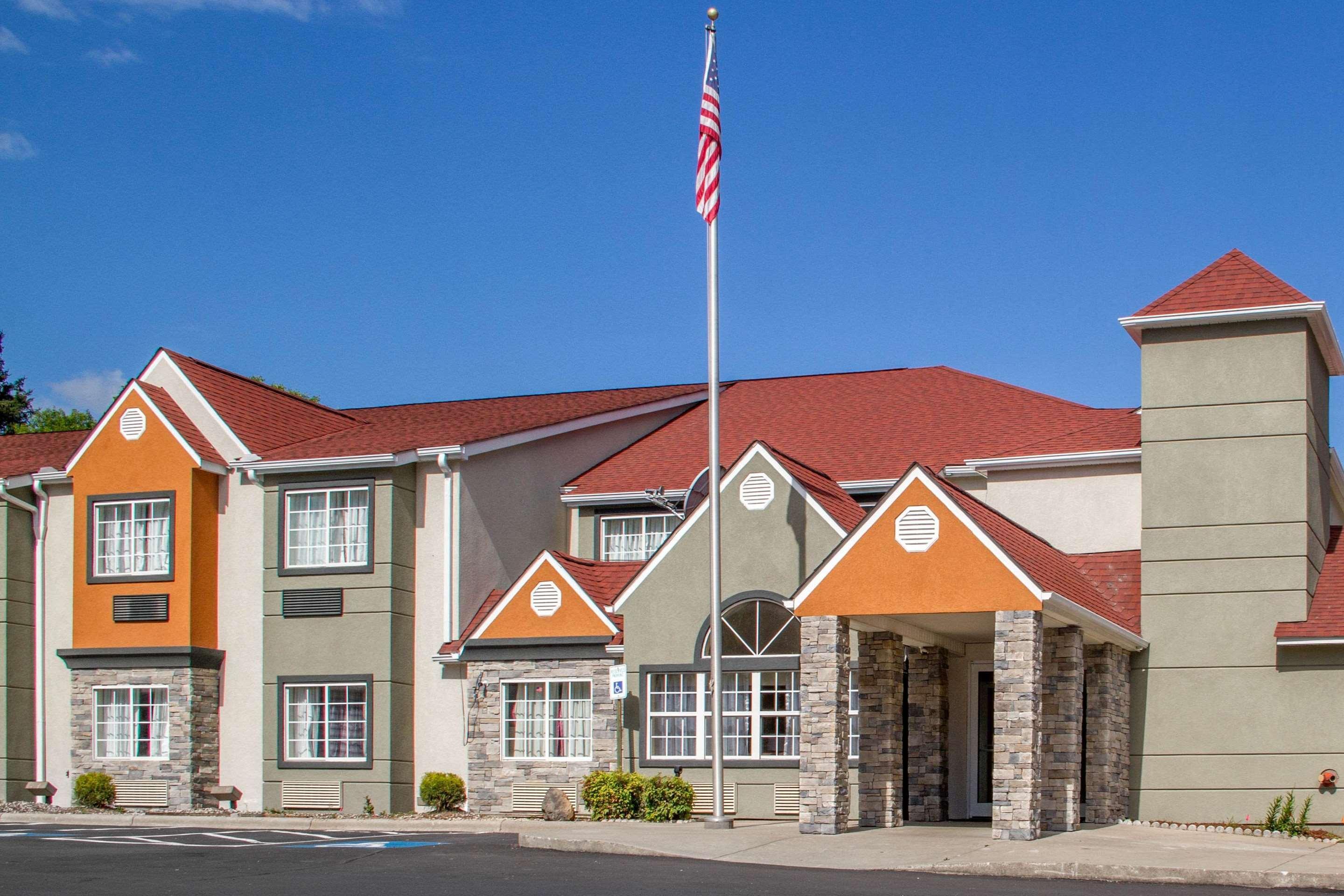 Quality Inn & Suites Maggie Valley - Cherokee Area Exterior photo