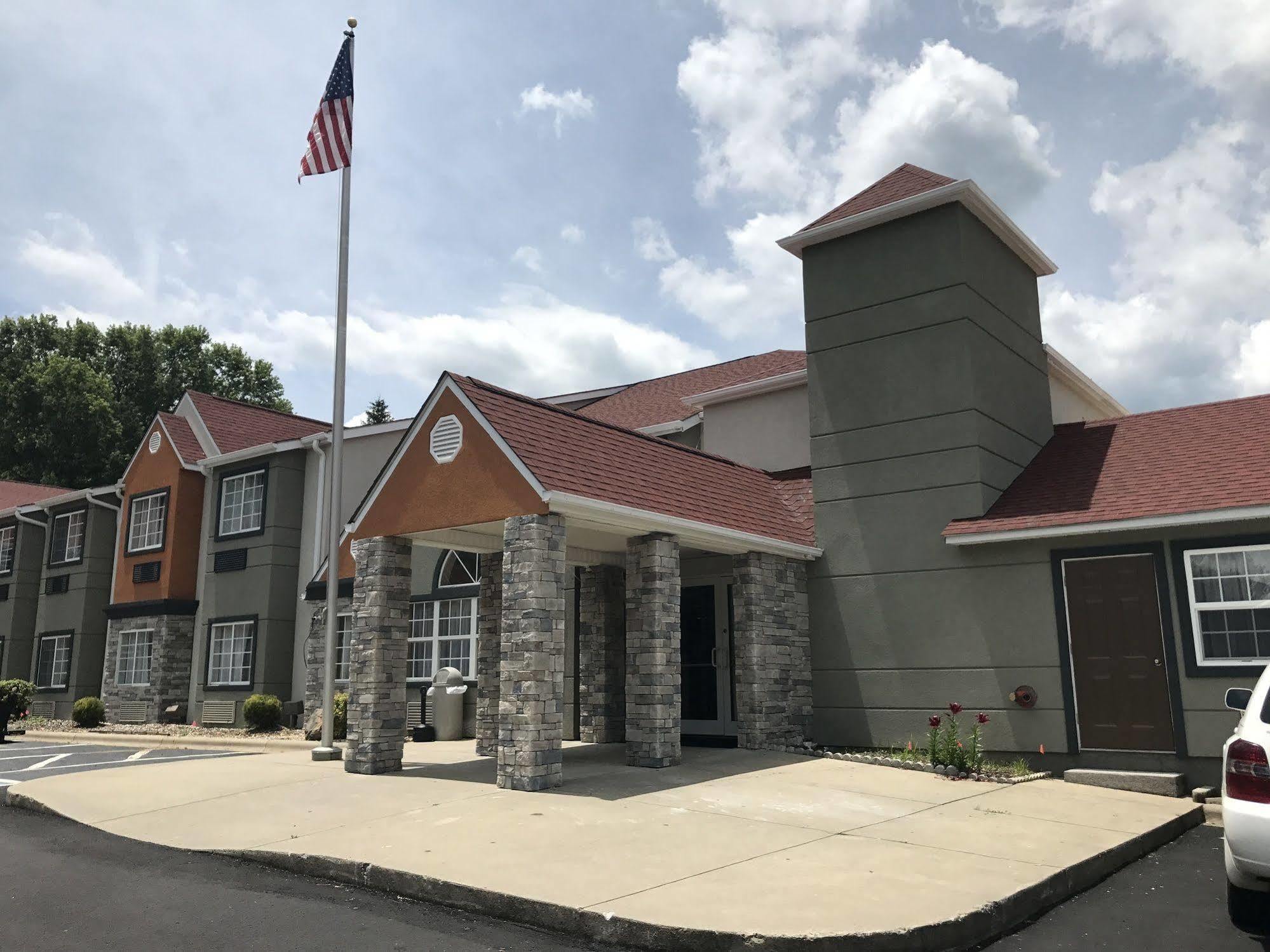 Quality Inn & Suites Maggie Valley - Cherokee Area Exterior photo